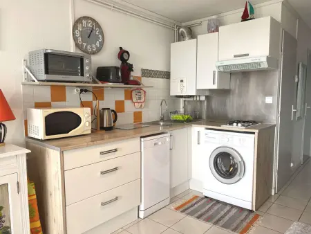Charmant T1 avec climatisation, WIFI, parking à Balaruc-les-Bains - Photo 4