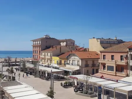 Studio climatisé, balcon, proche plage et commerces - Photo 1