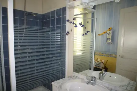 Appartement Port-Blanc, Villa à Port Blanc avec vue sur mer - Photo 18