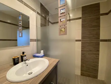 Bel appartement avec WiFi, balcon et garage à Perros-Guirec - Photo 7