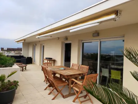 Superbe 4 pièces avec terrasse, clim, piscine et parking à Sète - Photo 14