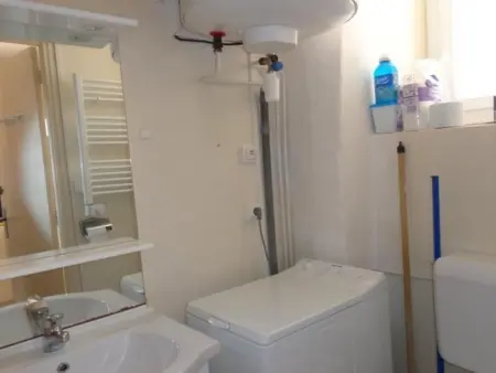 Appartement F2 cosy, 4 couchages, centre-ville, proche cures, balcon, animaux acceptés - Photo 4