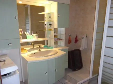 Appartement F3 avec garage et loggia, 4 couchages, proche Thermes et centre-ville, Amélie-les-Bains - Photo 4