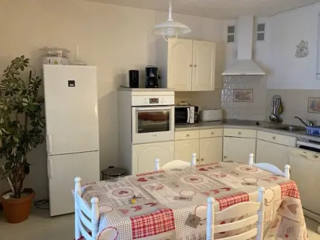 Studio tout équipé avec loggia, parking et Wi-Fi à 50m des cures - 2 pers - Animaux OK - Photo 7