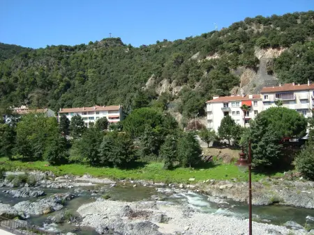 Appartement F3 avec balcon exposé sud, 2 chambres, proche commodités à Amélie-les-Bains - Photo 6