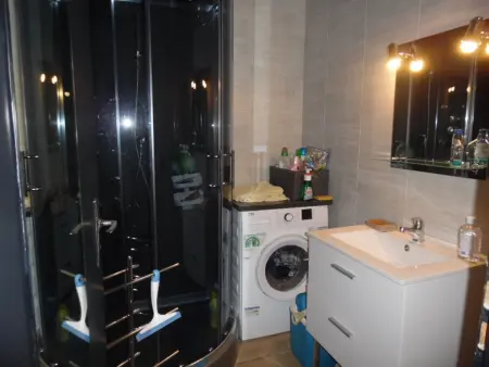 Studio confort avec balcon, clim, parking privé, à 50m des Thermes et 100m du centre, à Amélie-les-Bains - Photo 6