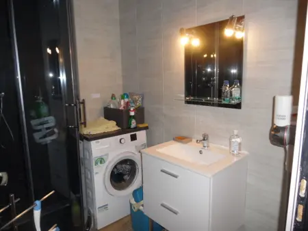 Studio confort avec balcon, clim, parking privé, à 50m des Thermes et 100m du centre, à Amélie-les-Bains - Photo 8