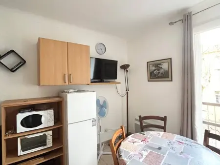 Studio Confortable avec WIFI, Parking, Proche Thermes et Centre Ville d'Amélie-les-Bains - Photo 2