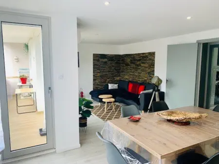 Charmant F3 climatisé avec balcon ensoleillé, proche centre et Thermes - Amélie-les-Bains - Photo 2