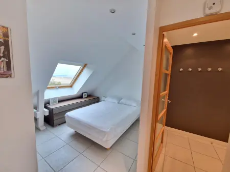 Bel appartement T2 avec balcon, WIFI et parking près de la plage - Photo 8