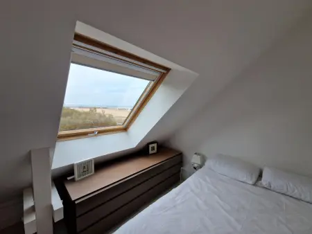 Bel appartement T2 avec balcon, WIFI et parking près de la plage - Photo 9