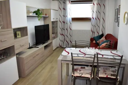 Chaberton house, Grand appartement chauffé pratique aux pistes - Photo 2