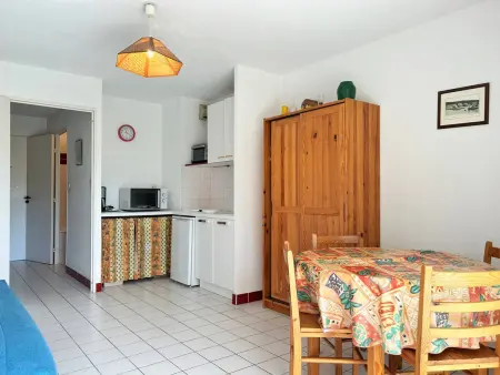 Studio cabine au Lavandou - 4 couchages, climatisé, balcon, piscine, parking inclus - Photo 1
