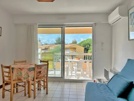 Studio cabine au Lavandou - 4 couchages, climatisé, balcon, piscine, parking inclus - Photo 3