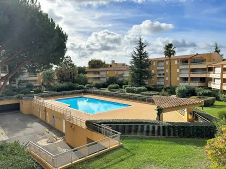 Studio cabine au Lavandou - 4 couchages, climatisé, balcon, piscine, parking inclus - Photo 8