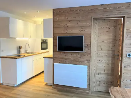 Charmant T2 cabine, rénové, 6 couchages, à 20m des pistes, parking privé – Vars Les Claux - Photo 2