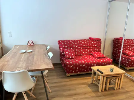 Charmant T2 cabine, rénové, 6 couchages, à 20m des pistes, parking privé – Vars Les Claux - Photo 3
