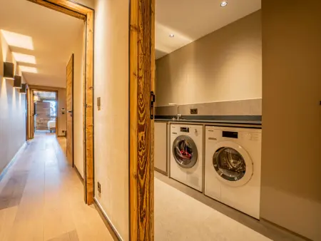Duplex Spacieux au Rond-Point des Pistes avec Parking, Balcon et Services Inclus - Photo 12