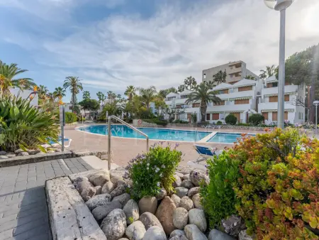 Appartement Luxe Rez-de-Chaussée à La Pineda avec Terrasse et Piscine, 200m de la Plage - Photo 2