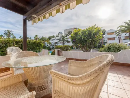Appartement Luxe Rez-de-Chaussée à La Pineda avec Terrasse et Piscine, 200m de la Plage - Photo 10