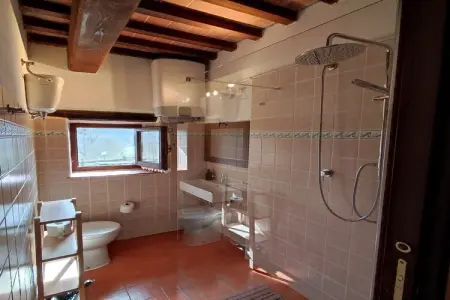 Appartamento Pendolino, Maison de vacances dans une ferme à Anghiari - Photo 12