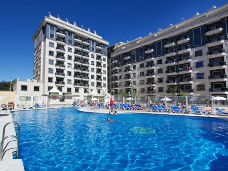 Appartement moderne à 500m de la plage avec Wi-Fi et piscine - Photo 1