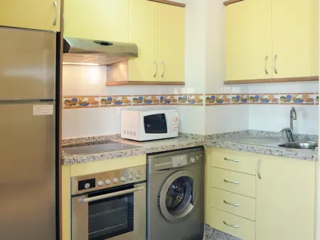 Appartement moderne à 500m de la plage avec Wi-Fi et piscine - Photo 4