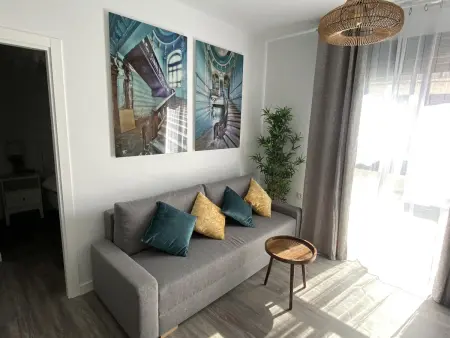 Appartement Urban Life à Malaga : Confort et Proximité du Centre Historique - Photo 1