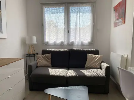 Charmant T2 au cœur du village avec garage, balcon ensoleillé et wifi à Balaruc-les-Bains. - Photo 4
