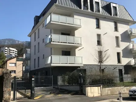 Charmant T2 moderne et lumineux avec climatisation et parking à Aix-les-Bains - Photo 15