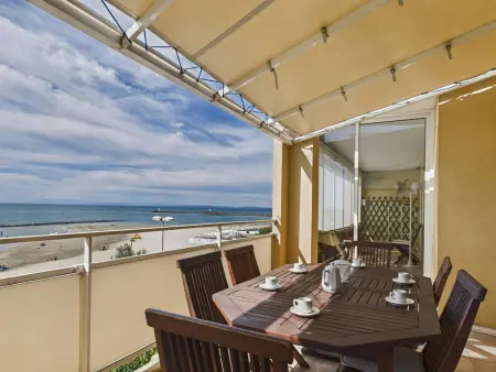 Grau d'Agde : Appartement 3 pièces avec terrasses à 20m de la plage - Photo 4