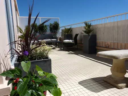 Appartement T2 avec Wifi, grande terrasse, à 500m de la plage - Photo 1