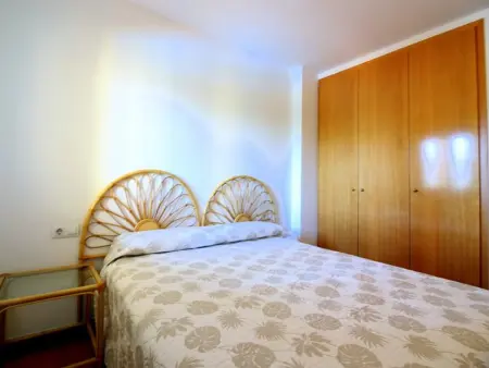 Appartement à Roses : 1km de la plage, piscine, parking, WIFI, quartier calme - Photo 2