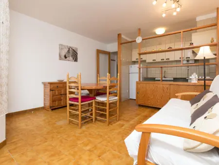 Appartement lumineux avec terrasse et parking à 50m de la plage - Photo 3