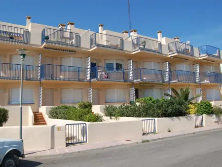 Appartement lumineux avec terrasse et parking à 50m de la plage - Photo 11