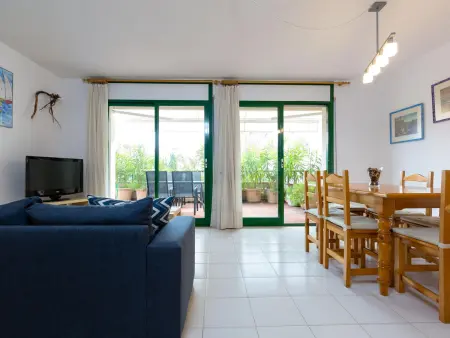 Appartement Lumineux avec Jardin, Piscine et Parking à 600m de la Plage du Port de Llançà - Photo 6