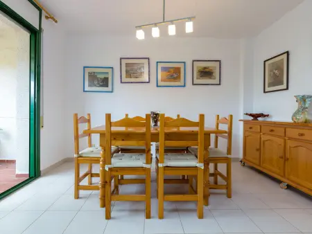 Appartement Lumineux avec Jardin, Piscine et Parking à 600m de la Plage du Port de Llançà - Photo 9