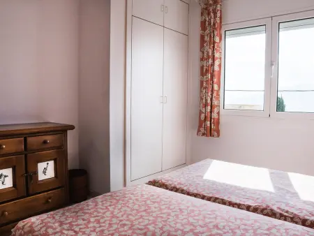 Appartement lumineux avec piscine et terrasse, proche plage - Photo 15
