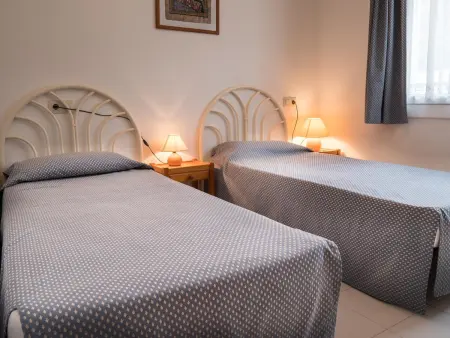 Appartement lumineux avec piscine et terrasse, proche plage - Photo 16
