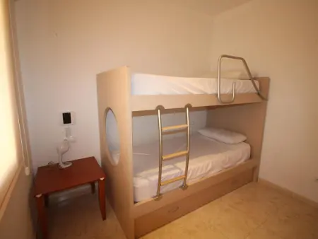 Appartement neuf avec piscine, jardin, à 400 m de la plage et près des commerces, idéal pour familles. - Photo 7
