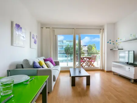 Bel appart. familial à Roses: 1,2 km plage, piscine, parking, proche commerces & supermarchés - Photo 3