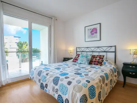 Bel appart. familial à Roses: 1,2 km plage, piscine, parking, proche commerces & supermarchés - Photo 7