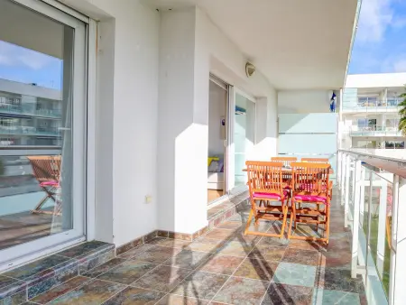 Bel appart. familial à Roses: 1,2 km plage, piscine, parking, proche commerces & supermarchés - Photo 12