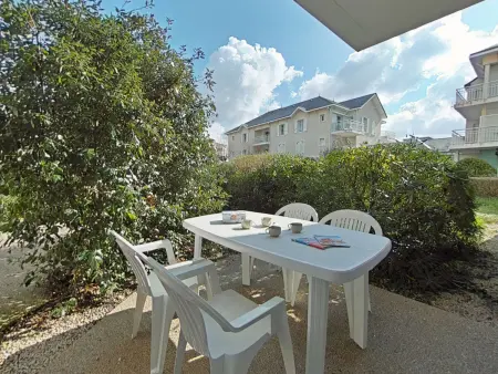 Appartement moderne 2P, 4 couchages, terrasse, proche plage et centre, parking, St Gilles Croix de Vie - Photo 1
