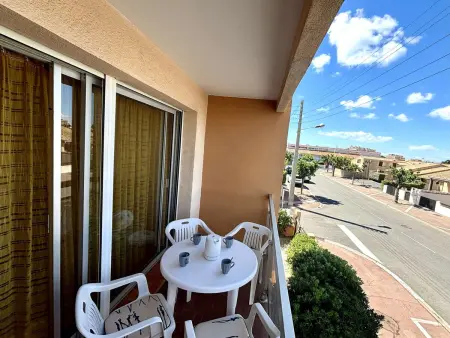 Studio cosy à Port-la-Nouvelle, à 300m de la plage, avec balcon, salon de jardin et ménage inclus - Photo 8