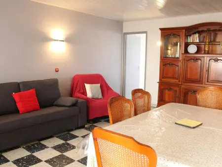 Appt 3 pièces 6 personnes avec parking, à 300m des commerces - Photo 2