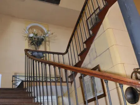 Château Directoire avec Piscine Privée et Jardin - Photo 14