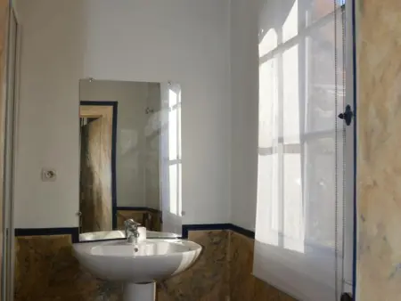 Château Directoire avec Piscine Privée et Jardin - Photo 20