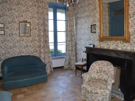 Château Directoire avec Piscine Privée et Jardin - Photo 23