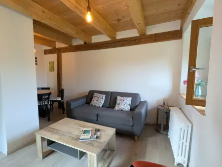 Gîte élégant en pleine nature avec terrasse, départ randonnées, parking privé et équipements inclus - Photo 3